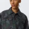Chaqueta de camionero de algodón holgada Gia F – Camuflaje azul marino Chaqueta de camionero de algodón holgada Gia F – Camuflaje azul marino