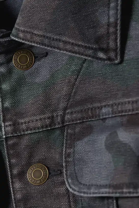 Chaqueta de camionero de algodón holgada Gia F – Camuflaje azul marino Chaqueta de camionero de algodón holgada Gia F – Camuflaje azul marino
