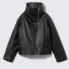 Chaqueta de cuero con cuello alto – Negro Chaqueta de cuero con cuello alto – Negro