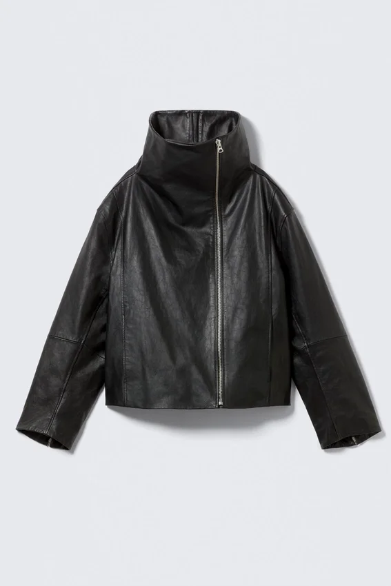 Chaqueta de cuero con cuello alto – Negro Chaqueta de cuero con cuello alto – Negro