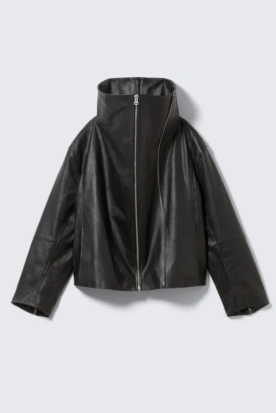 Chaqueta de cuero con cuello alto – Negro Chaqueta de cuero con cuello alto – Negro