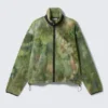 Chaqueta de forro polar con cremallera de corte holgado – Verde marmolado Chaqueta de forro polar con cremallera de corte holgado – Verde marmolado