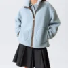 Chaqueta de forro polar de pelo largo – Azul claro – Forro marrón Chaqueta de forro polar de pelo largo – Azul claro – Forro marrón