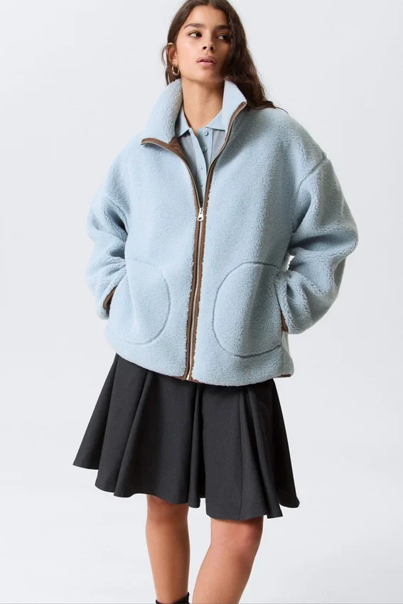 Chaqueta de forro polar de pelo largo – Azul claro – Forro marrón Chaqueta de forro polar de pelo largo – Azul claro – Forro marrón