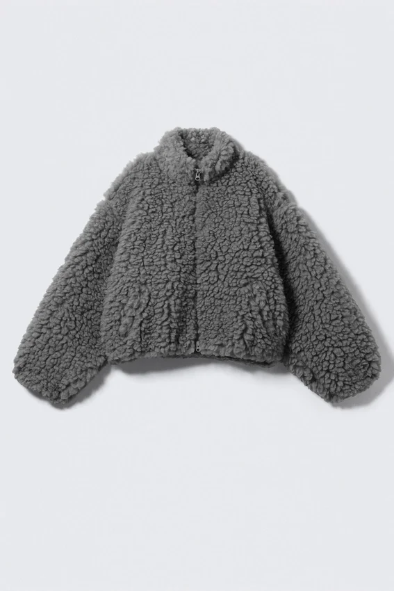 Chaqueta de forro polar mullido – Gris polvoriento Chaqueta de forro polar mullido – Gris polvoriento