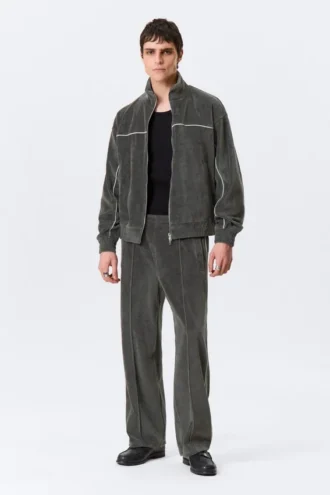 Chaqueta deportiva holgada de terciopelo – Gris oscuro Chaqueta deportiva holgada de terciopelo – Gris oscuro