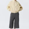 Chaqueta deportiva oversize de Hanne H – Beige claro apagado Chaqueta deportiva oversize de Hanne H – Beige claro apagado