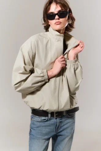 Chaqueta deportiva oversize Hanne H – Gris claro
