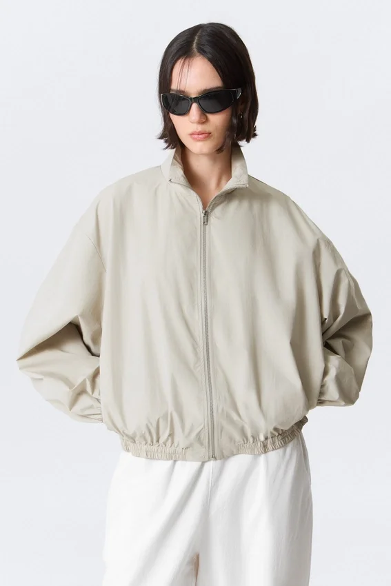 Chaqueta deportiva oversize Hanne H – Gris claro Chaqueta deportiva oversize Hanne H – Gris claro