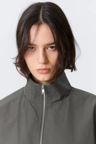 Chaqueta deportiva oversize Hanne H – Gris oscuro