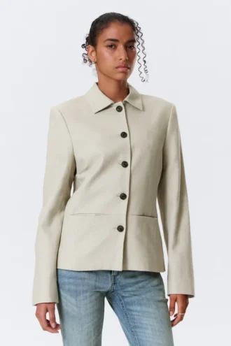 Chaqueta entallada con botones – Gris topo