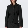 Chaqueta entallada con botones – Negra a rayas Chaqueta entallada con botones – Negra a rayas