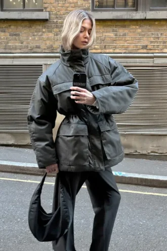 Chaqueta utilitaria acolchada oversize – Gris oscuro