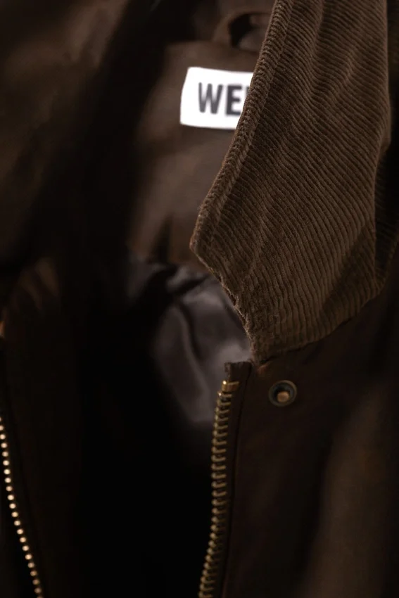 Chaqueta utilitaria de algodón encerado – Marrón oscuro Chaqueta utilitaria de algodón encerado – Marrón oscuro