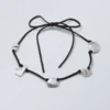 Collar con colgante de concha – Negro Collar con colgante de concha – Negro