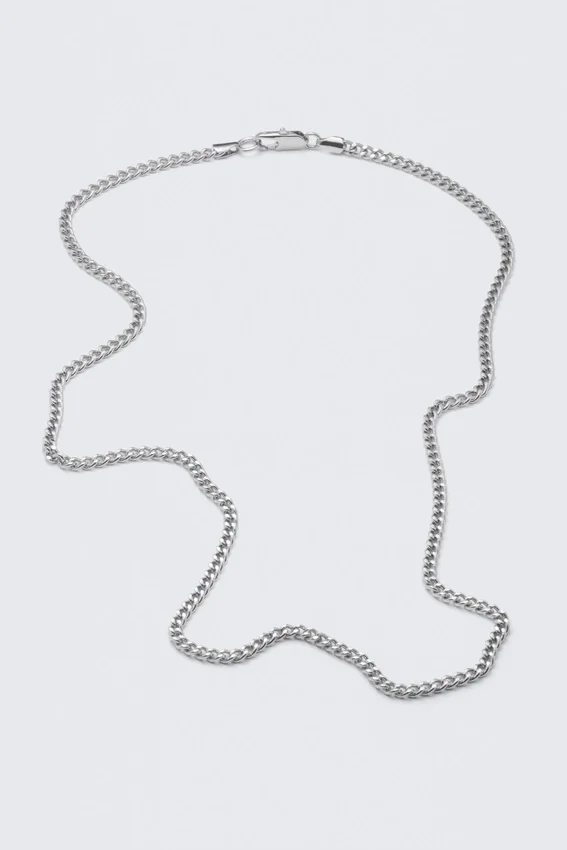 Collar de cadena clásico – Color plateado Collar de cadena clásico – Color plateado