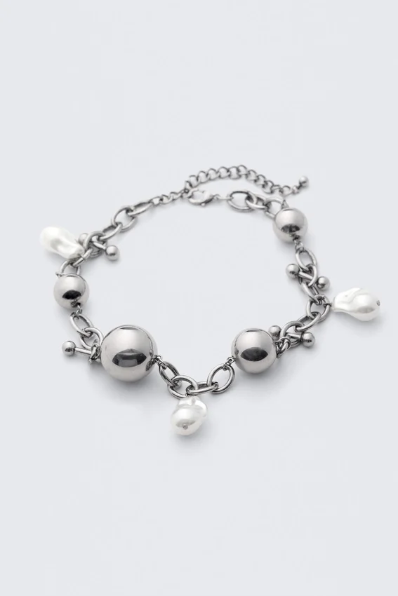 Collar de cadena con colgante de perlas gruesas – Plata Collar de cadena con colgante de perlas gruesas – Plata