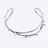 Collar gargantilla Thorn – Gris claro empolvado