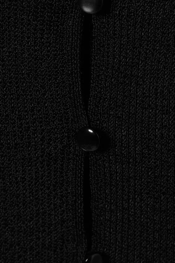 Cárdigan de punto abierto con botones – Negro Cárdigan de punto abierto con botones – Negro