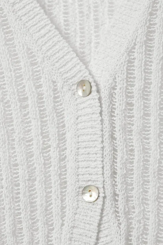 Cárdigan de punto abierto con cuello en V – Blanco roto Cárdigan de punto abierto con cuello en V – Blanco roto