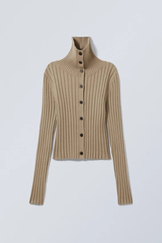 Cárdigan de punto ajustado con cuello alto – Beige empolvado Cárdigan de punto ajustado con cuello alto – Beige empolvado