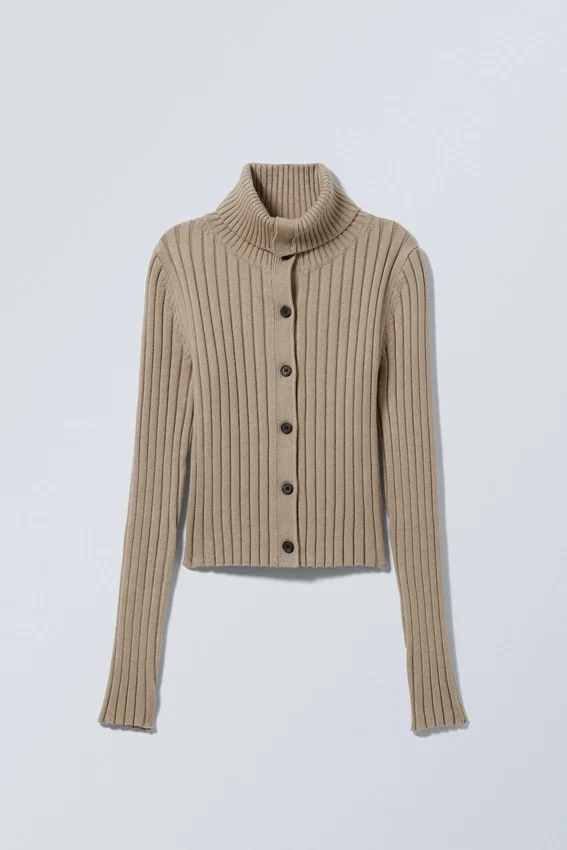 Cárdigan de punto ajustado con cuello alto – Beige empolvado Cárdigan de punto ajustado con cuello alto – Beige empolvado