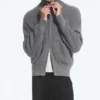 Cárdigan de punto con cuello alto y cremallera, de corte holgado – Gris claro empolvado Cárdigan de punto con cuello alto y cremallera, de corte holgado – Gris claro empolvado