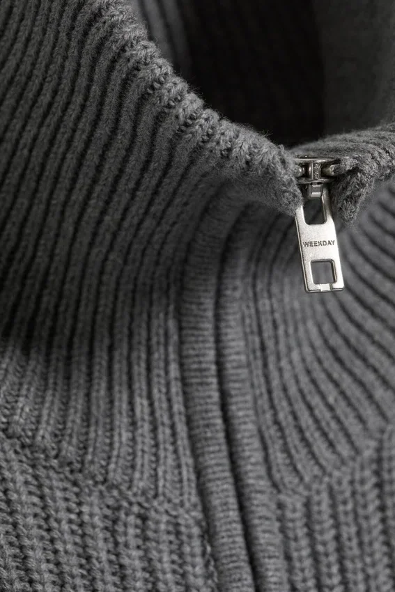 Cárdigan de punto con cuello alto y cremallera, de corte holgado – Gris claro empolvado Cárdigan de punto con cuello alto y cremallera, de corte holgado – Gris claro empolvado