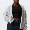 Cárdigan de punto de corte holgado con cuello en V – Gris jaspeado Cárdigan de punto de corte holgado con cuello en V – Gris jaspeado