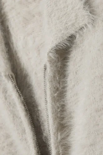 Cárdigan de punto peludo con cremallera – Blanco sucio
