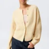 Cárdigan de punto suave – Amarillo claro Cárdigan de punto suave – Amarillo claro