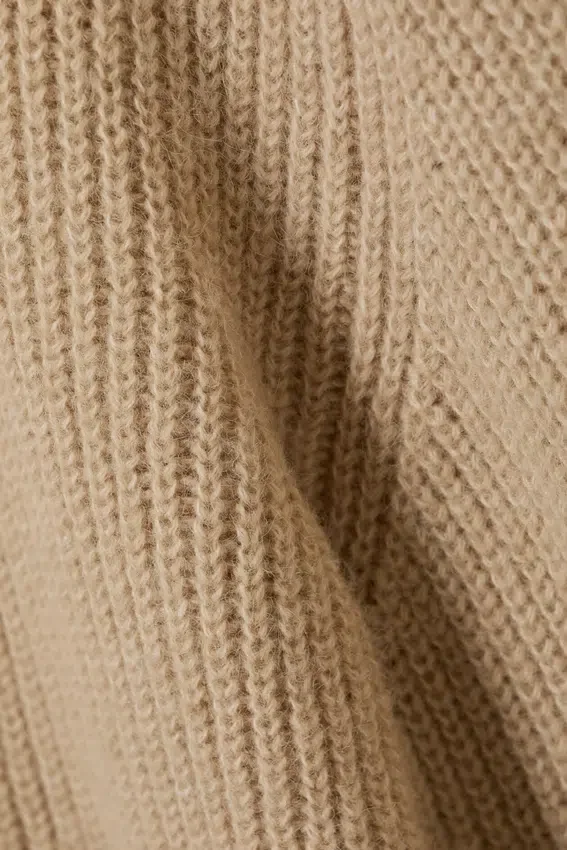 Cárdigan de punto suave – Beige Cárdigan de punto suave – Beige