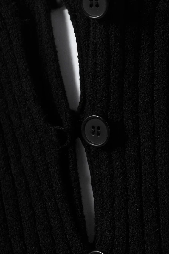 Cárdigan de punto tupido con cuello en V – Negro Cárdigan de punto tupido con cuello en V – Negro