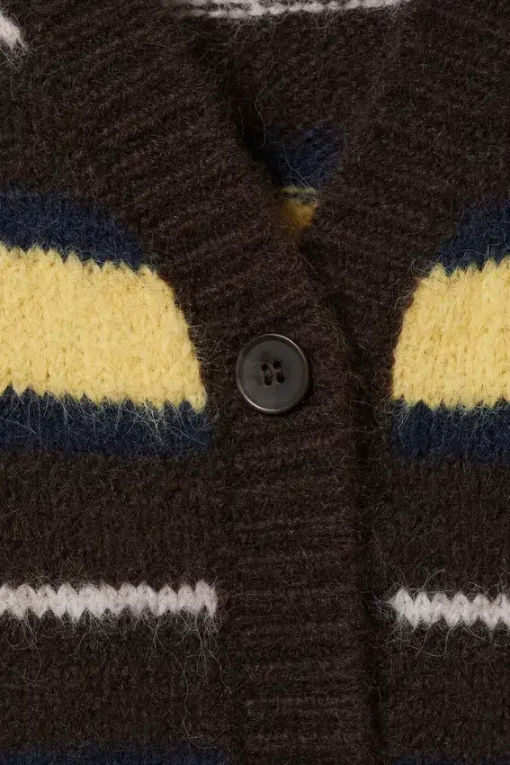 Cárdigan de rayas con cuello en V – Rayas marrón oscuro y amarillo Cárdigan de rayas con cuello en V – Rayas marrón oscuro y amarillo