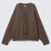 Cárdigan holgado de mezcla de mohair con cuello en V – Marrón oscuro jaspeado Cárdigan holgado de mezcla de mohair con cuello en V – Marrón oscuro jaspeado