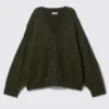Cárdigan holgado de mezcla de mohair con cuello en V – Verde oscuro Cárdigan holgado de mezcla de mohair con cuello en V – Verde oscuro