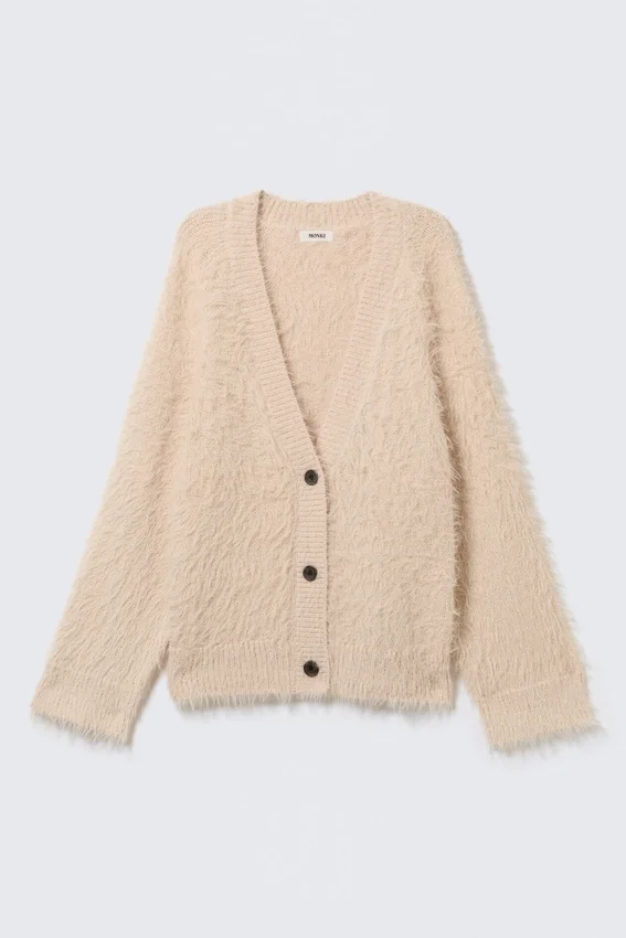 Cárdigan oversize con cuello en V – Beige Cárdigan oversize con cuello en V – Beige