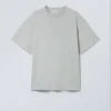 Estupenda camiseta de peso grueso – Gris claro empolvado Estupenda camiseta de peso grueso – Gris claro empolvado
