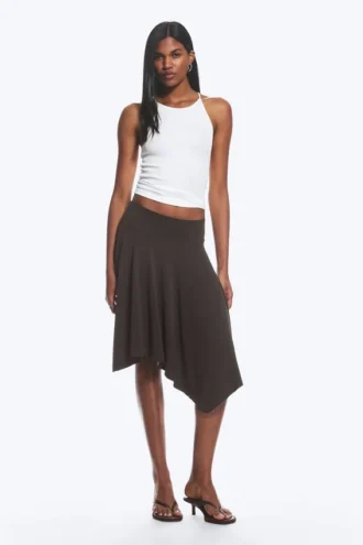 Falda asimétrica de jersey de talle medio – Marrón oscuro