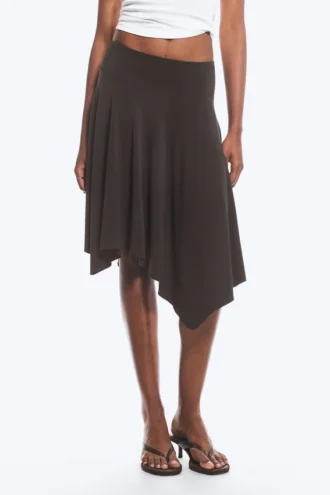 Falda asimétrica de jersey de talle medio – Marrón oscuro