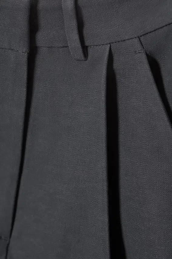 Falda asimétrica de traje en mezcla de lino – Gris oscuro Falda asimétrica de traje en mezcla de lino – Gris oscuro