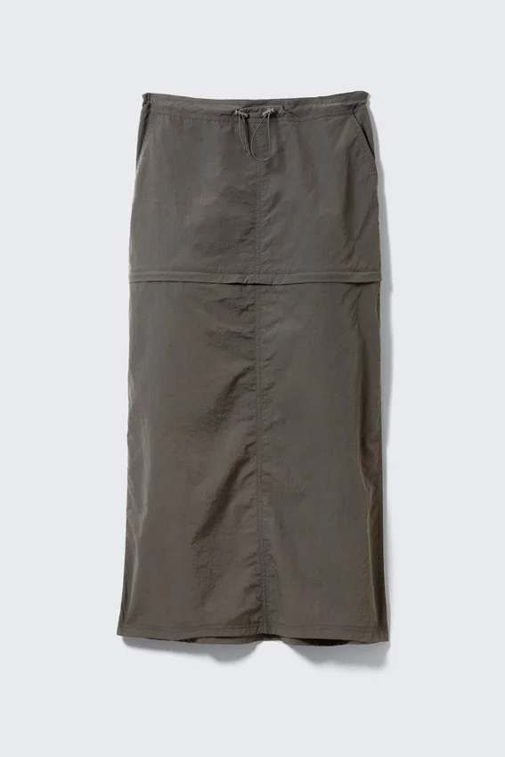 Falda cargo convertible de nailon – Gris oscuro Falda cargo convertible de nailon – Gris oscuro