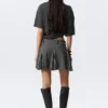 Falda con pliegues – Rayas grises Falda con pliegues – Rayas grises
