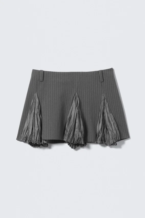 Falda con pliegues – Rayas grises Falda con pliegues – Rayas grises