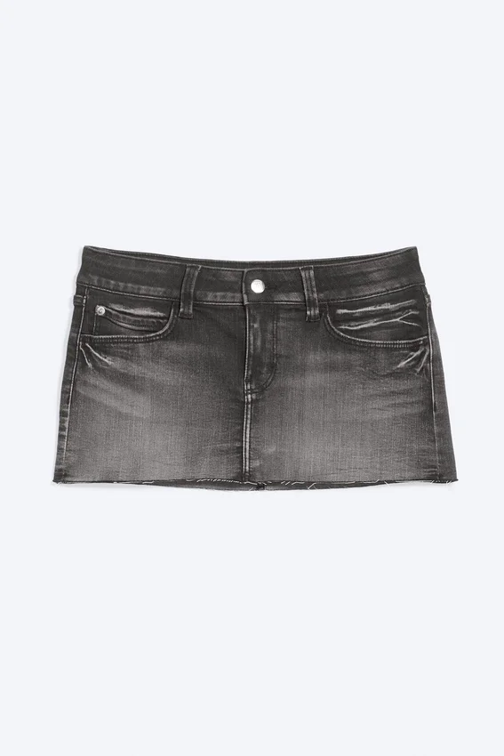 Falda de denim Booty Bei – Black Moon – Gris | Cheap Monday GB Falda de denim Booty Bei – Black Moon – Gris | Cheap Monday GB