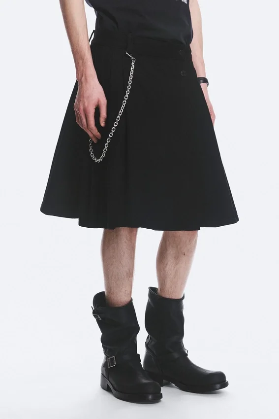 Falda de denim de talle medio Yungblud – Negro Falda de denim de talle medio Yungblud – Negro