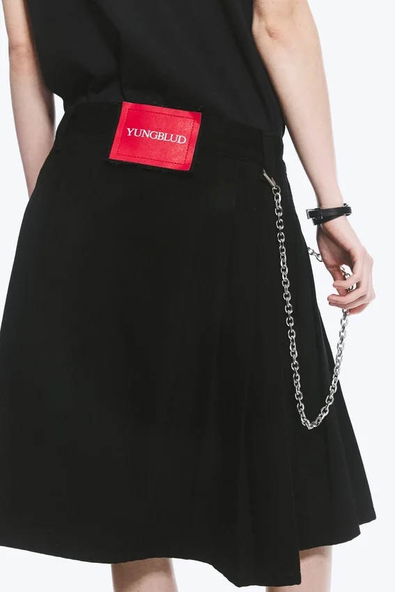 Falda de denim de talle medio Yungblud – Negro Falda de denim de talle medio Yungblud – Negro