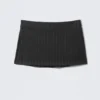 Falda de sarga cepillada de talle bajo – Gris oscuro – Raya metalizada