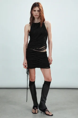 Falda Loop – Negro Falda Loop – Negro