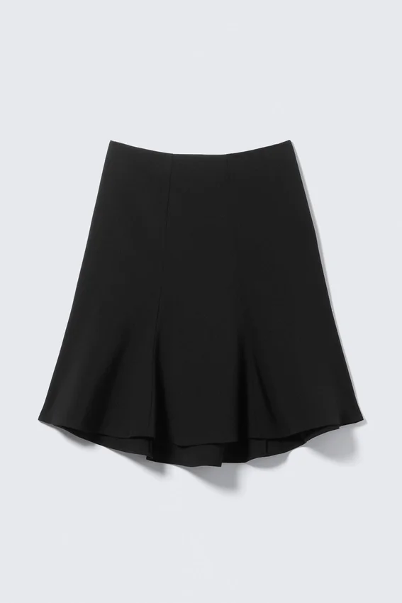 Falda midi acampanada de talle medio – Negro Falda midi acampanada de talle medio – Negro